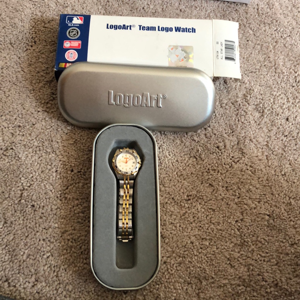 Ut Watch